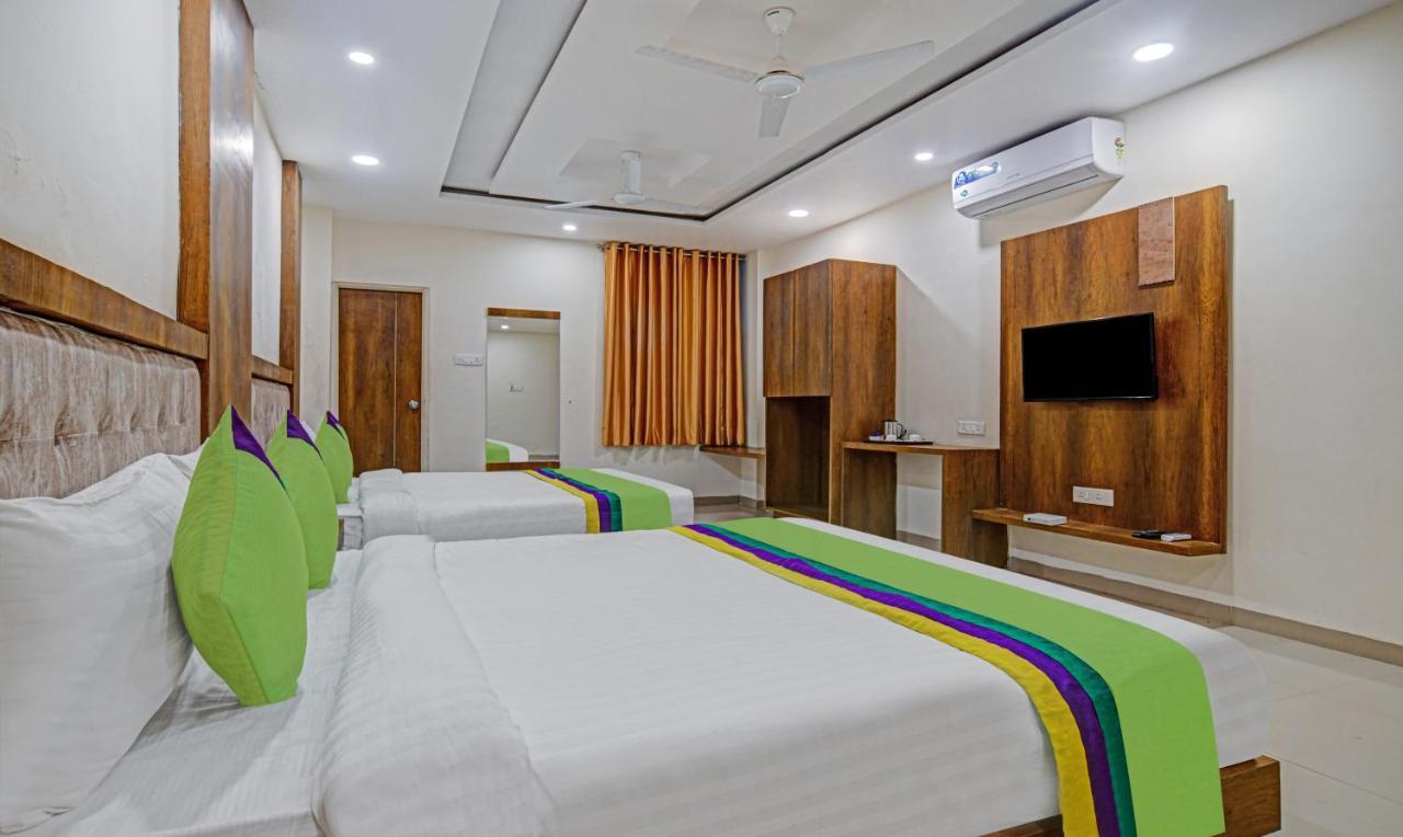 Treebo Royal Empire Indore