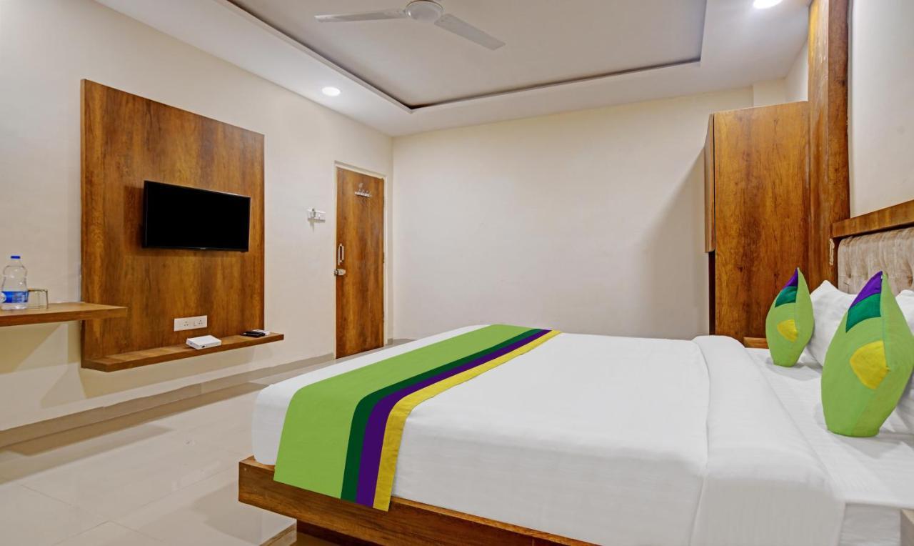 Hotel Treebo Royal Empire Indore