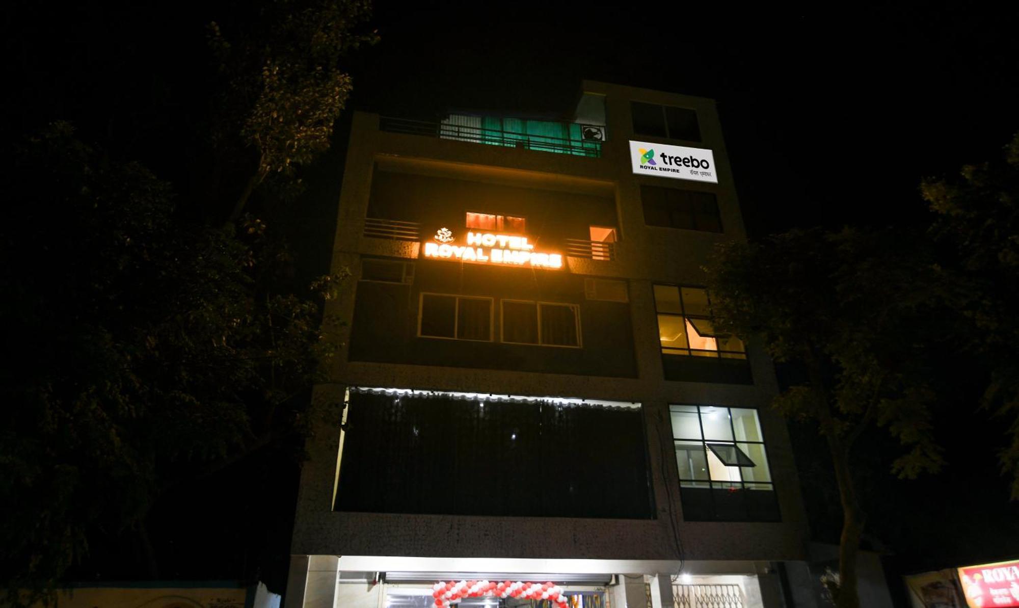 Treebo Royal Empire 3* Indore